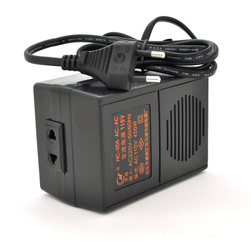 Перетворювач напруги Input 220 V / Output 110V, + універсальна розетка