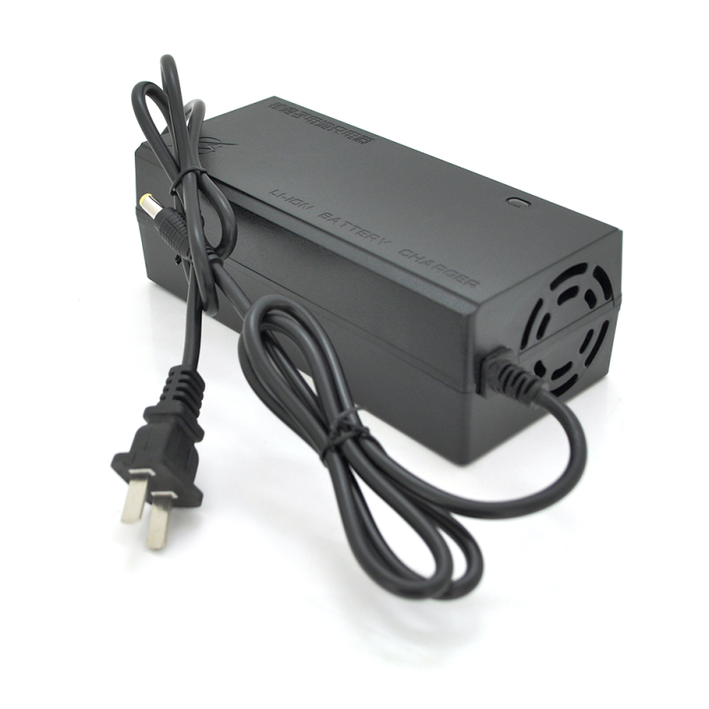 Зарядний пристрій Jinyi для акумуляторів LiFePO4 12V(14,6V),4S,10A,штекер 5,5,з індикацією,BOX