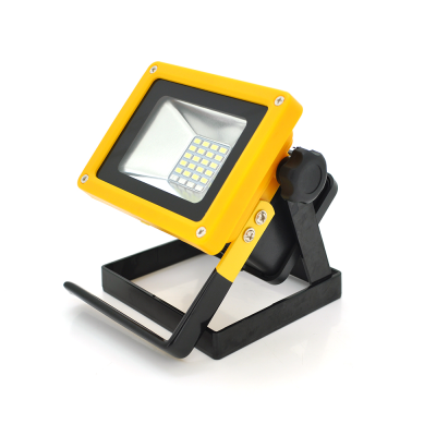 Переносний ліхтар-прожектор R15 (20W), 24 LED(SMD), 3 режими роботи, заряд від 5V, батарея 3*(18650/6800ma/h), Box