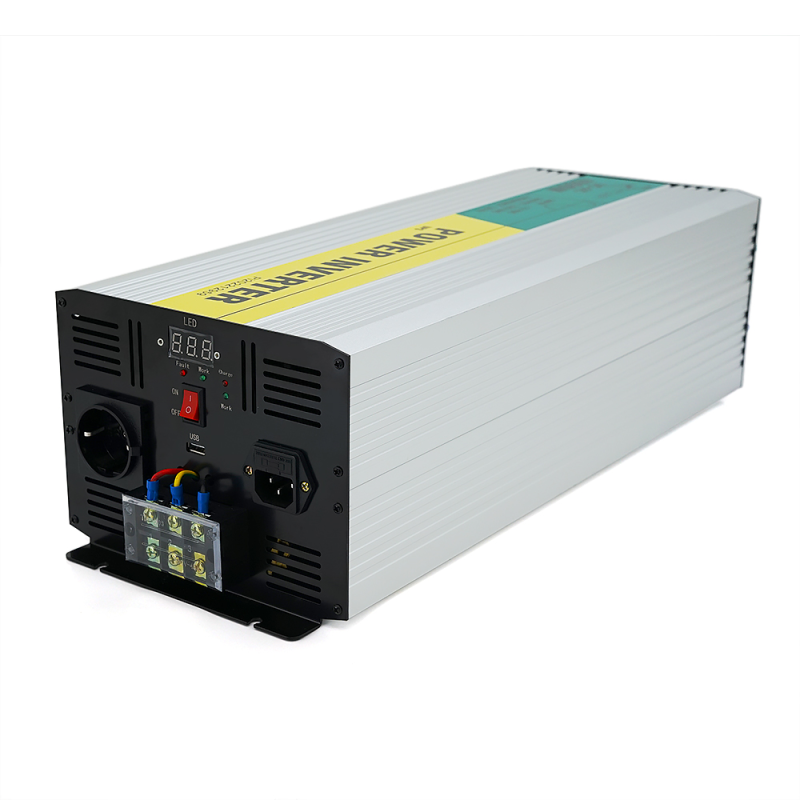 Інвертор напруги RITAR RSCU-4000, 12V/220V, 4000W з правильною синусоїдою, вбудований зарядний пристрій, 1xShuko, 1xUSB, клемні колодки, BOX, Q2