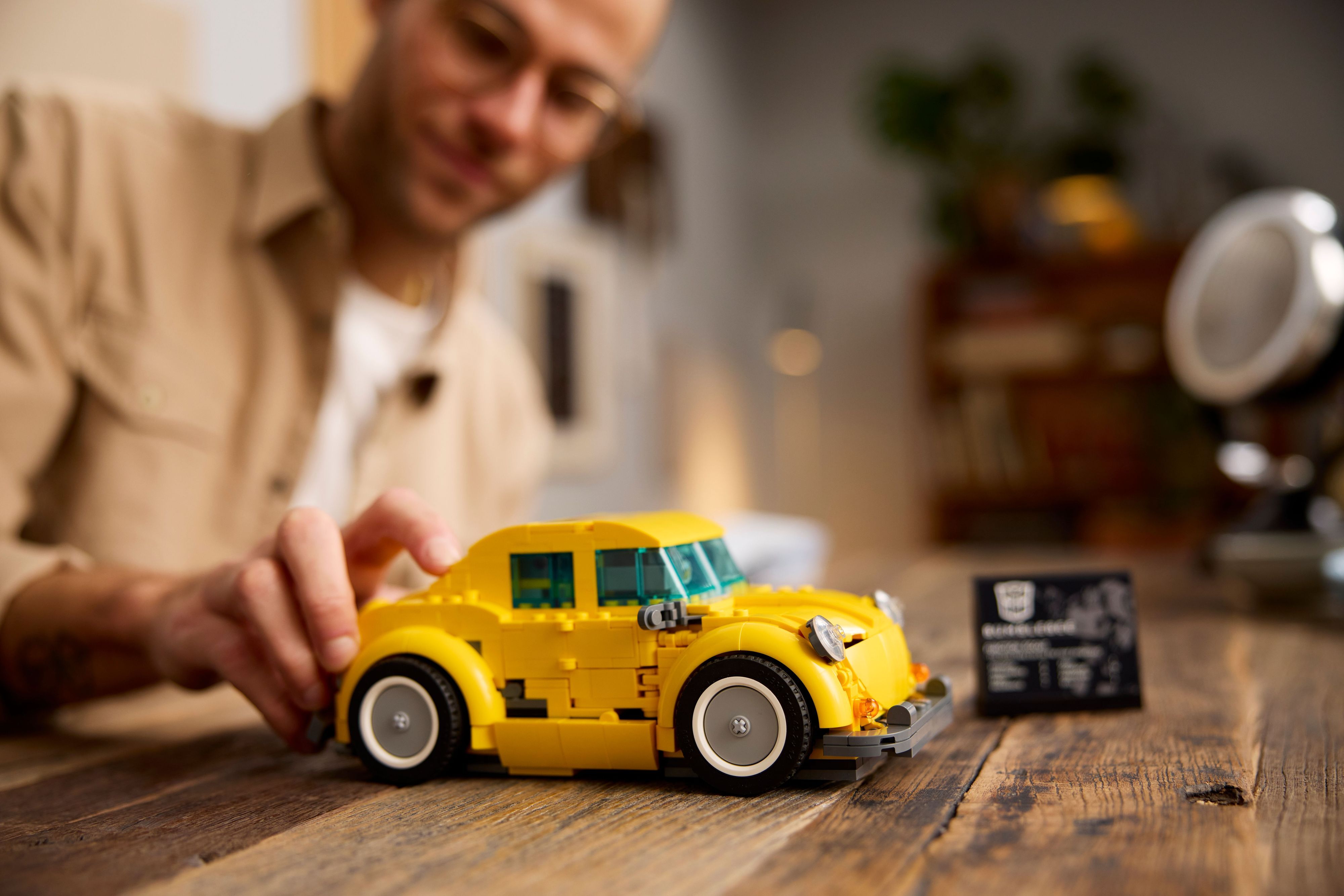 LEGO Конструктор Icons Трансформери. Бамблбі