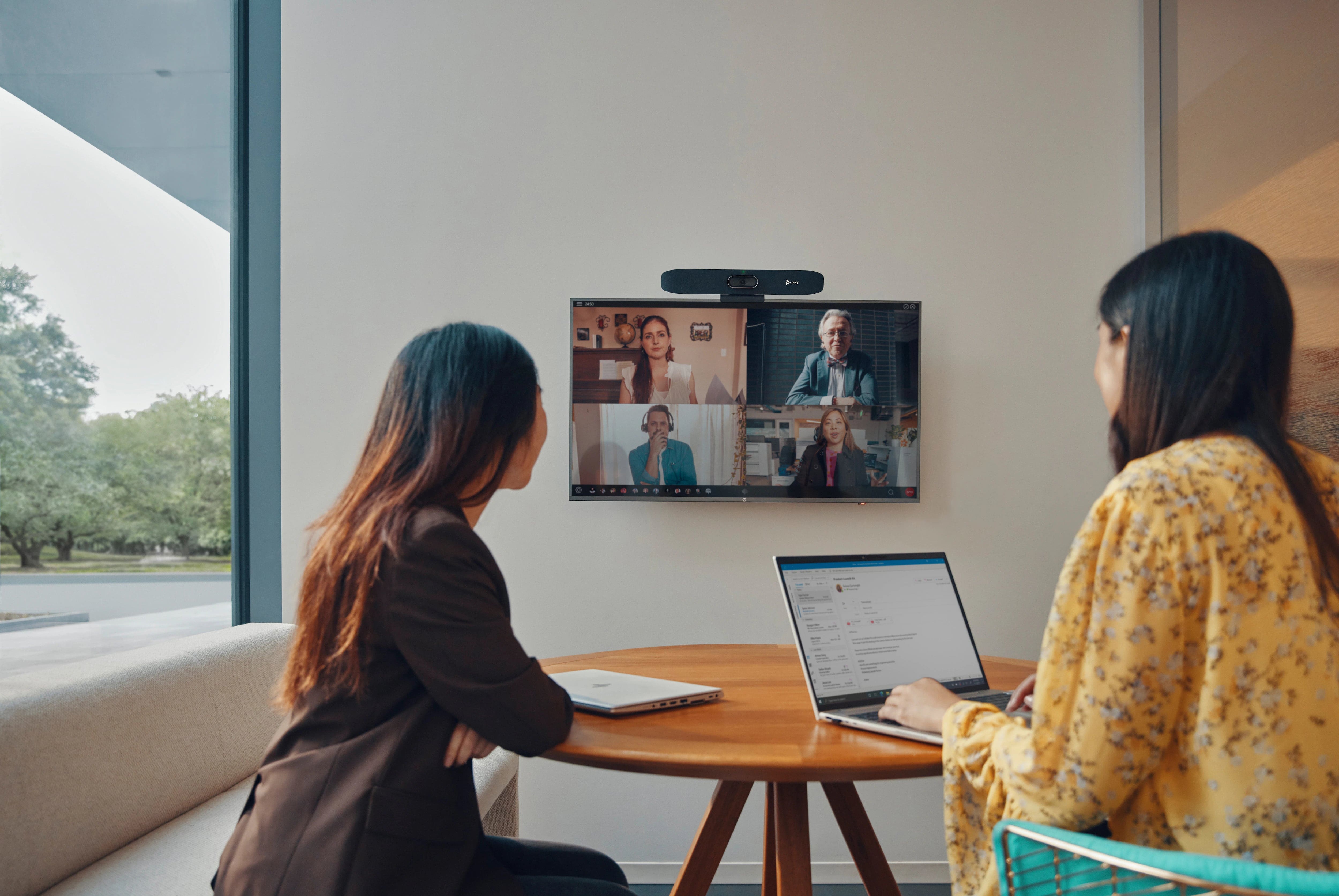 Poly Система відеоконференцзв'язку Studio R30, 4K, сертифікати Microsoft Teams, Zoom, сірий