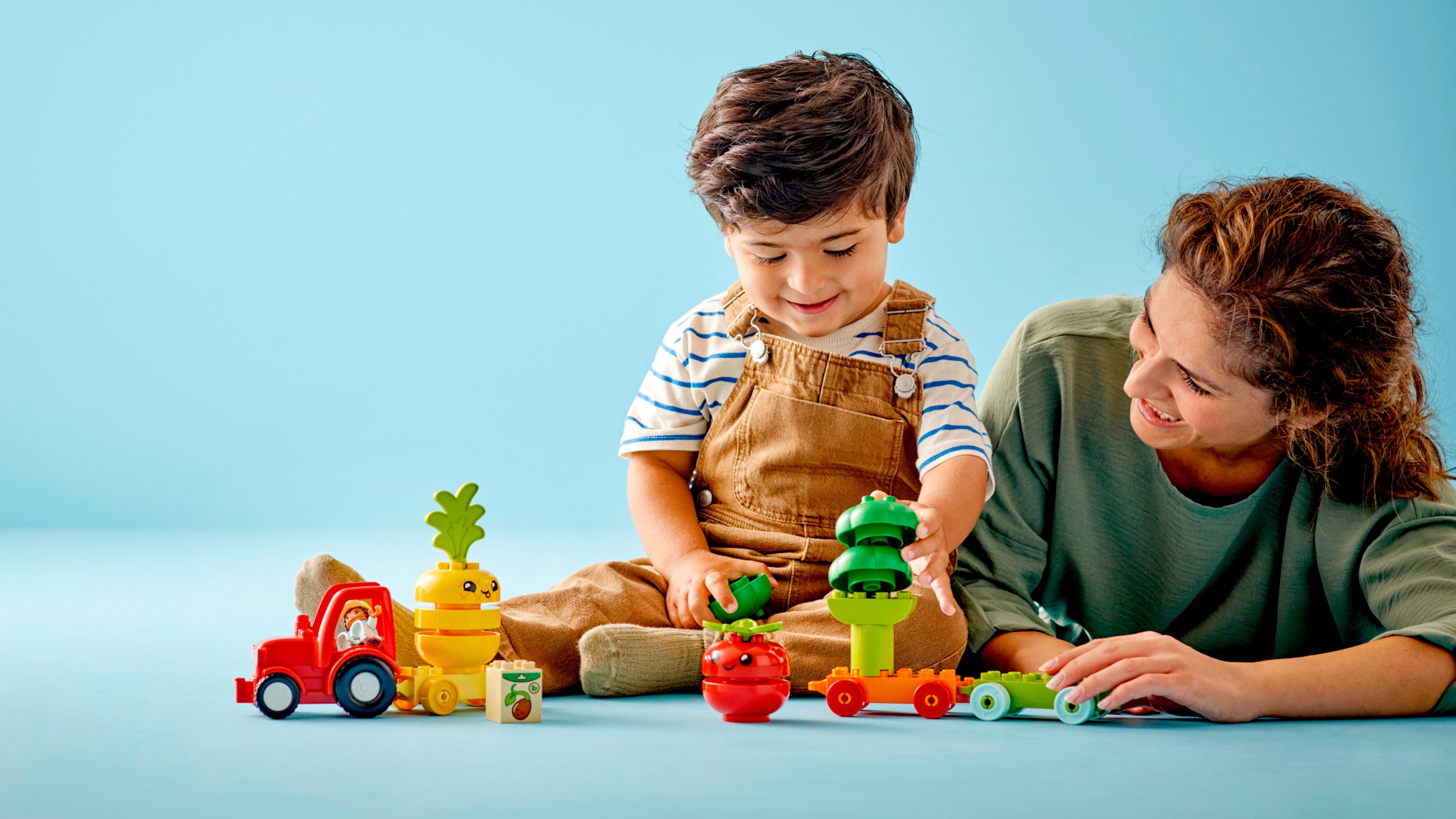 LEGO Конструктор  DUPLO My First Трактор для вирощування фруктів та овочів