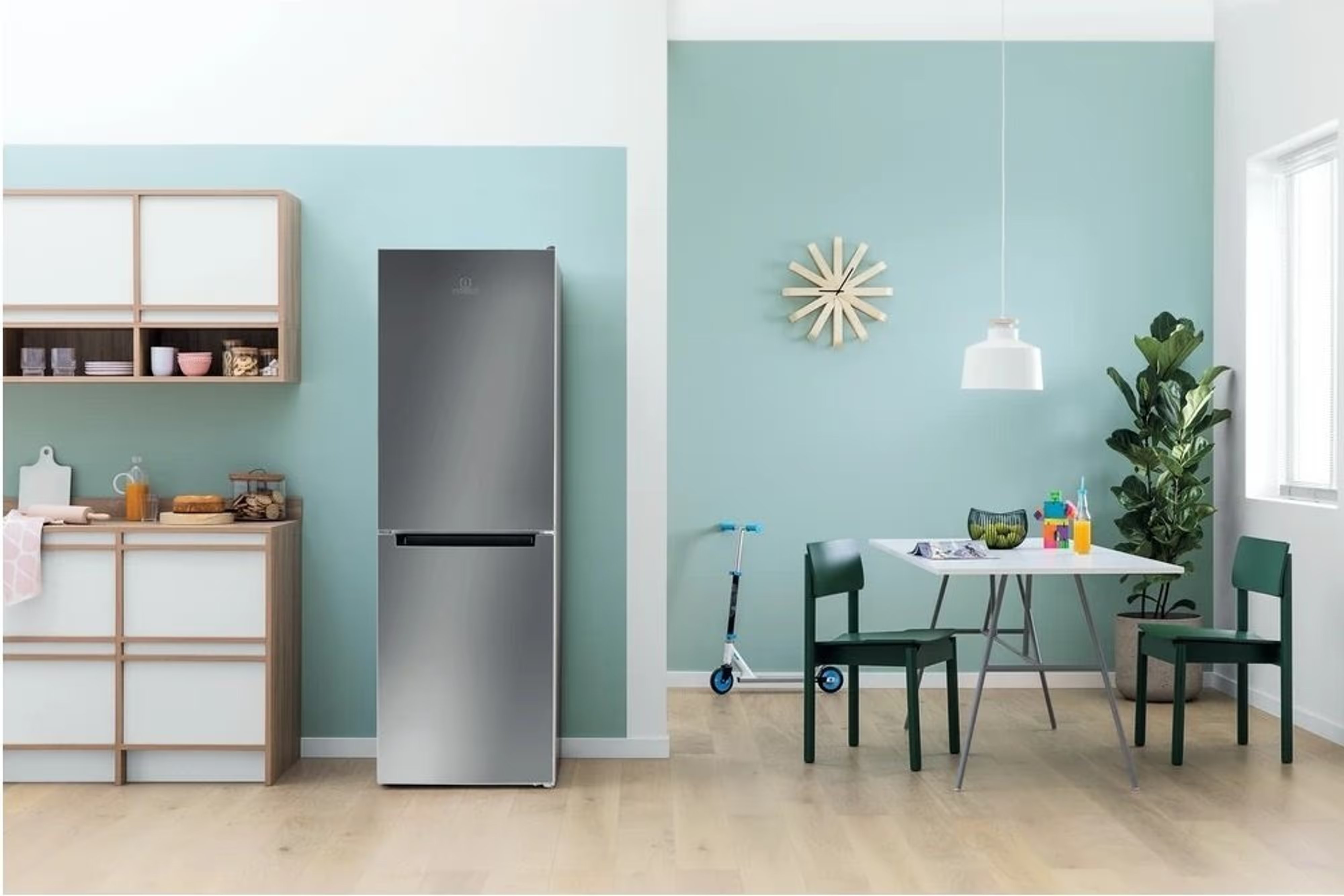 Indesit Холодильник з нижн. мороз. LI7SN1EX