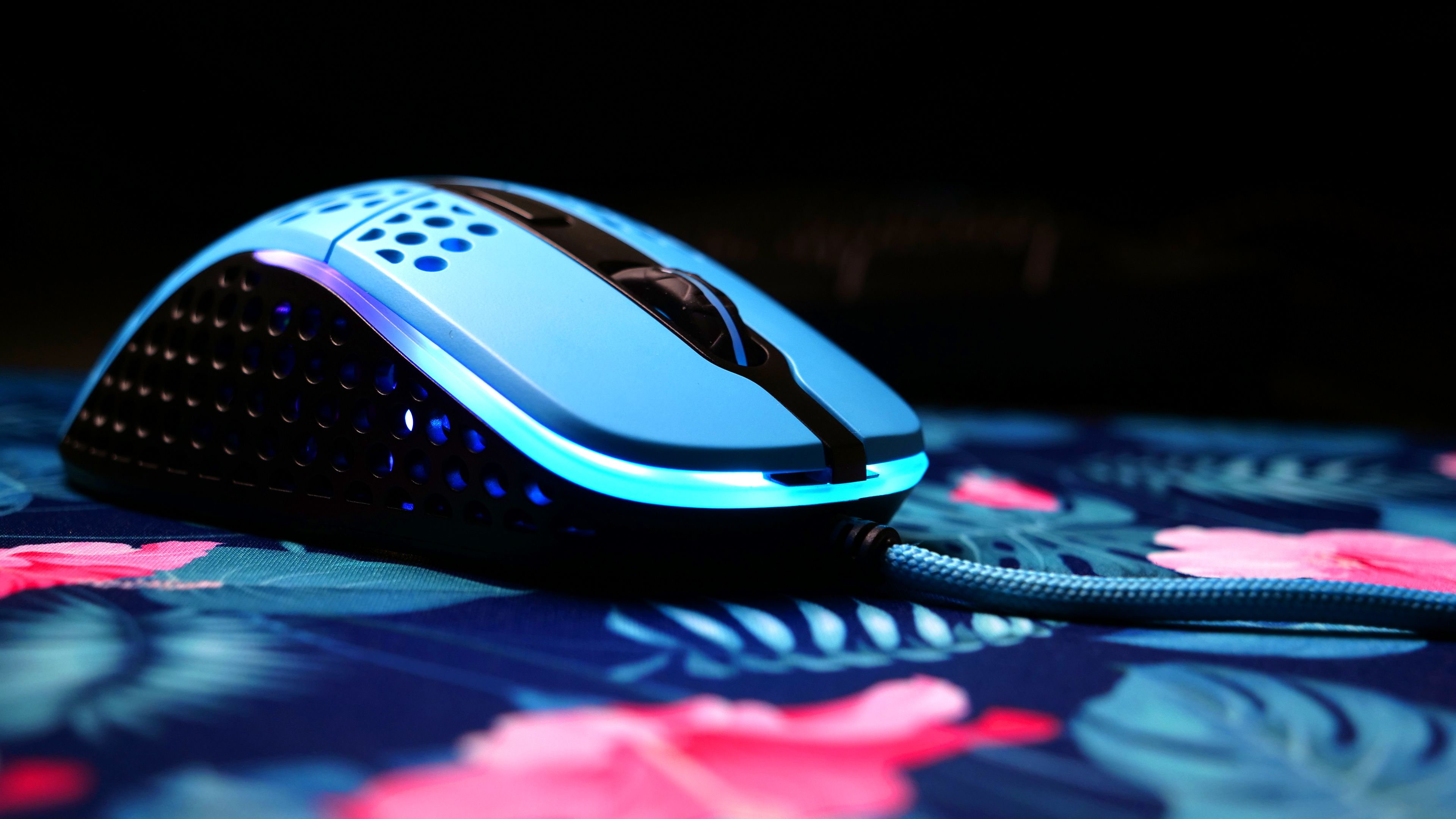 Cherry Xtrfy Миша ігрова M4 RGB USB Miami Blue
