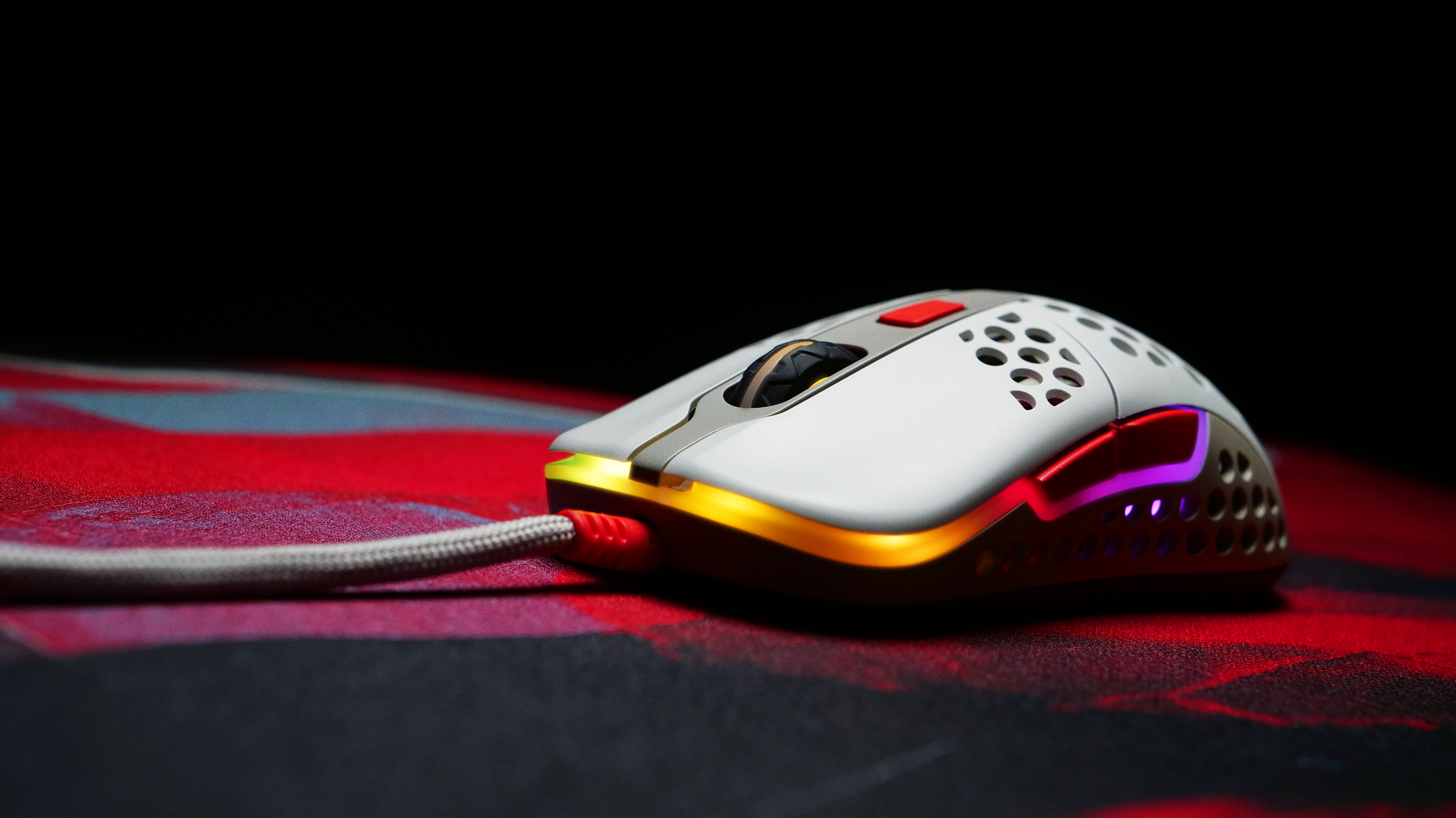 Cherry Xtrfy Ігрова миша M42 RGB USB Retro