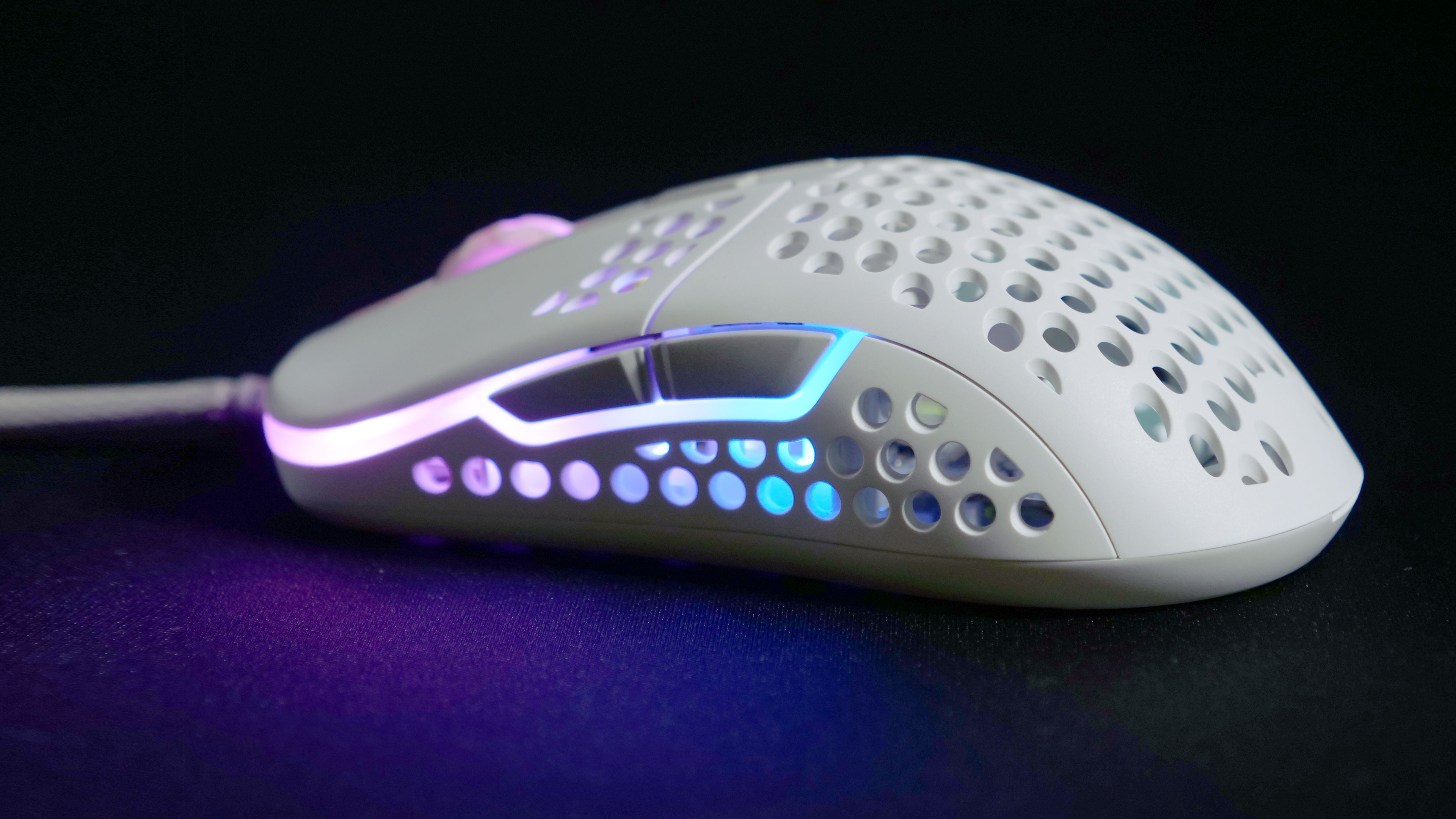 Cherry Xtrfy Ігрова миша M42 RGB USB White