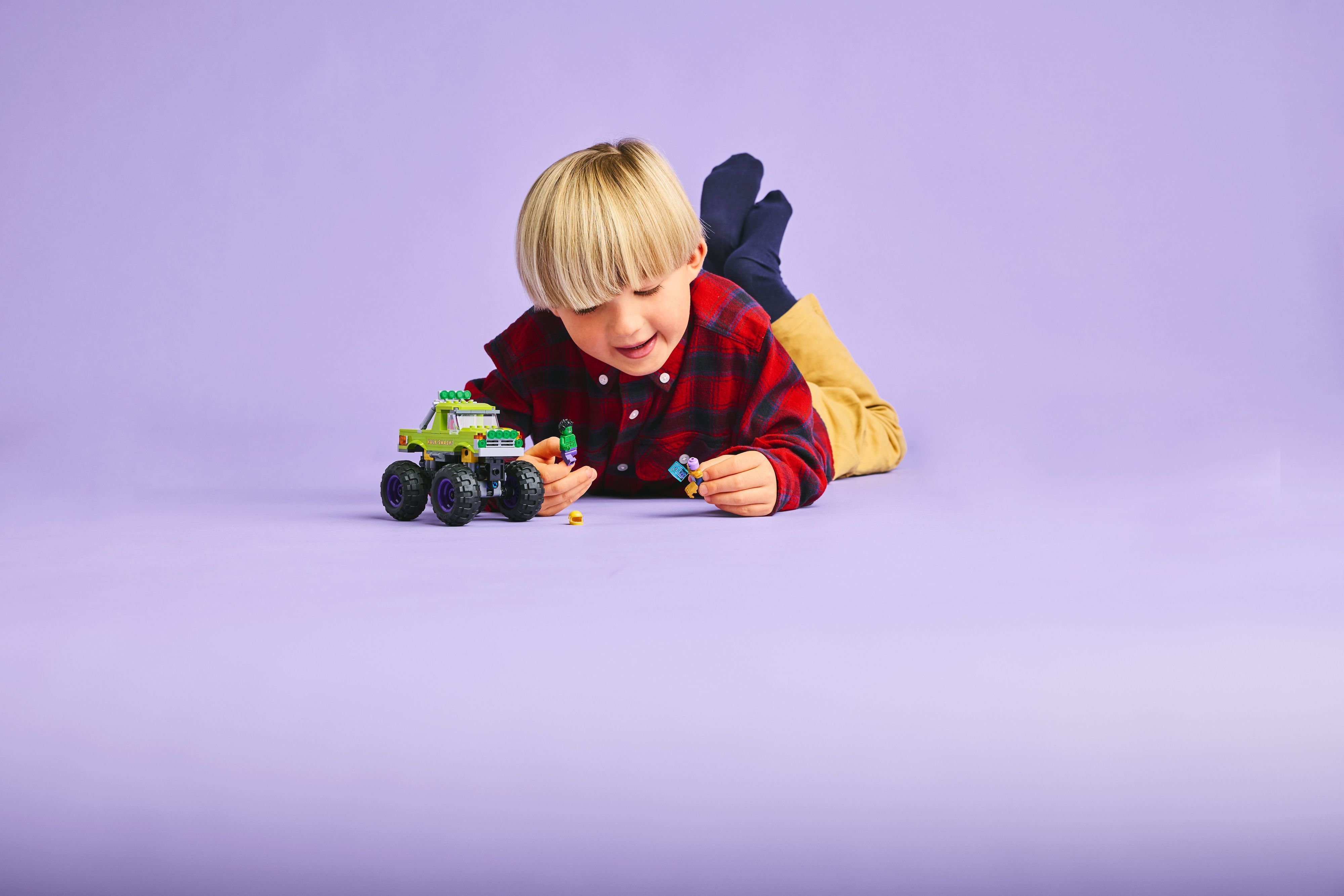 LEGO Конструктор Super Heroes Вантажівка Халка проти Таноса
