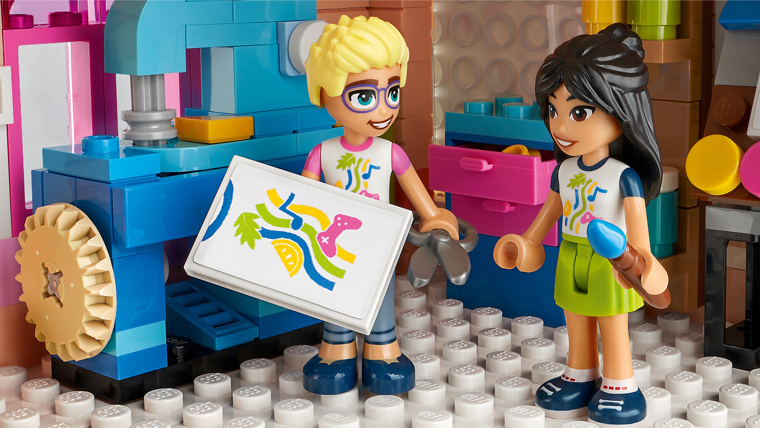 LEGO Конструктор Friends Хартлейк-Сіті. Громадський центр