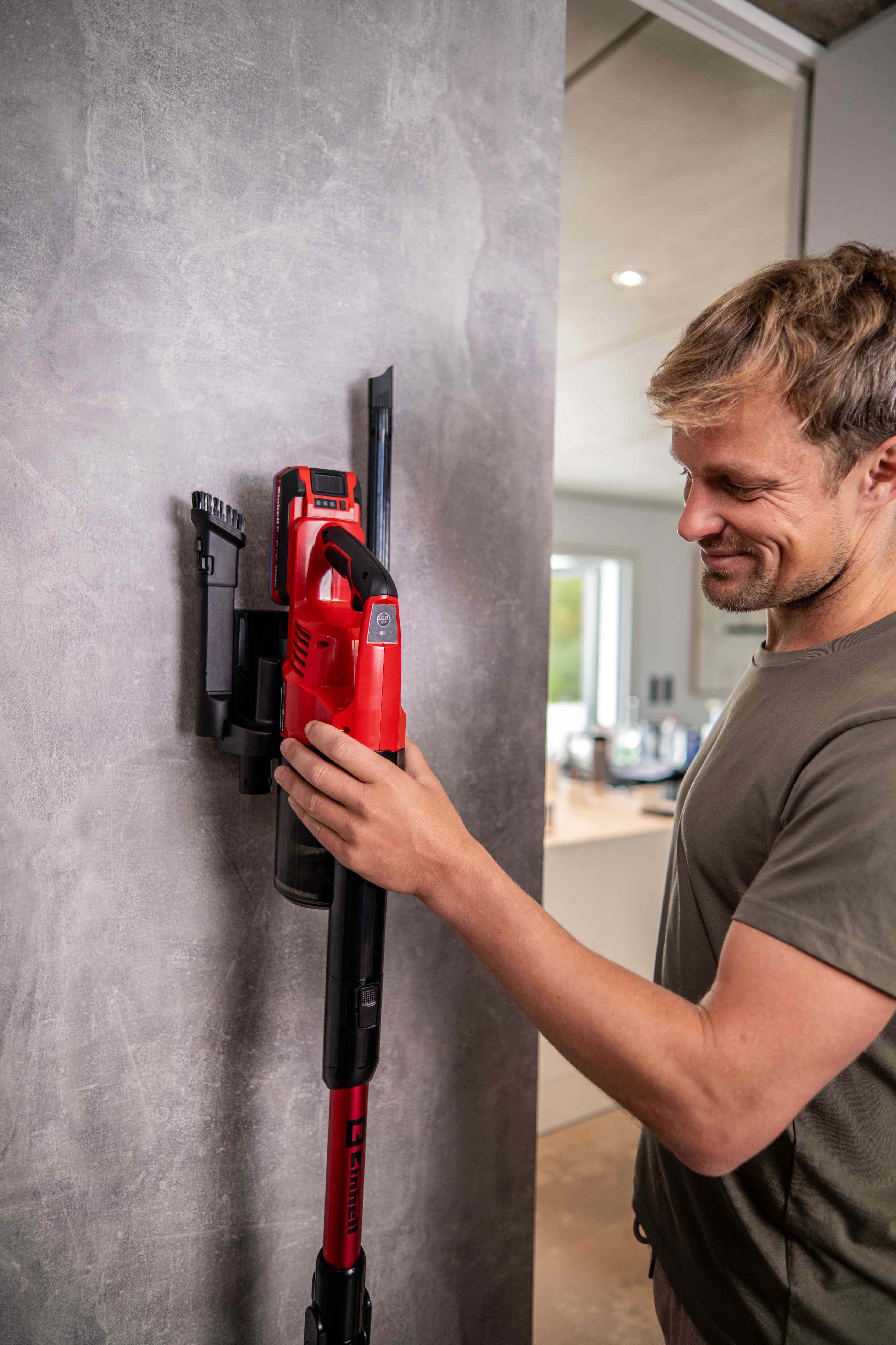 Einhell Пилосос акумуляторний TE-SV 18 Li-FLX - Solo 18В 120мбар контейнер 0.6л LED 1.05кг без АКБ та ЗП Einhell Пилосос акумуляторний TE-SV 18 Li-FLX - Solo 18В 120мбар контейнер 0.6л LED 1.05кг без АКБ та ЗП