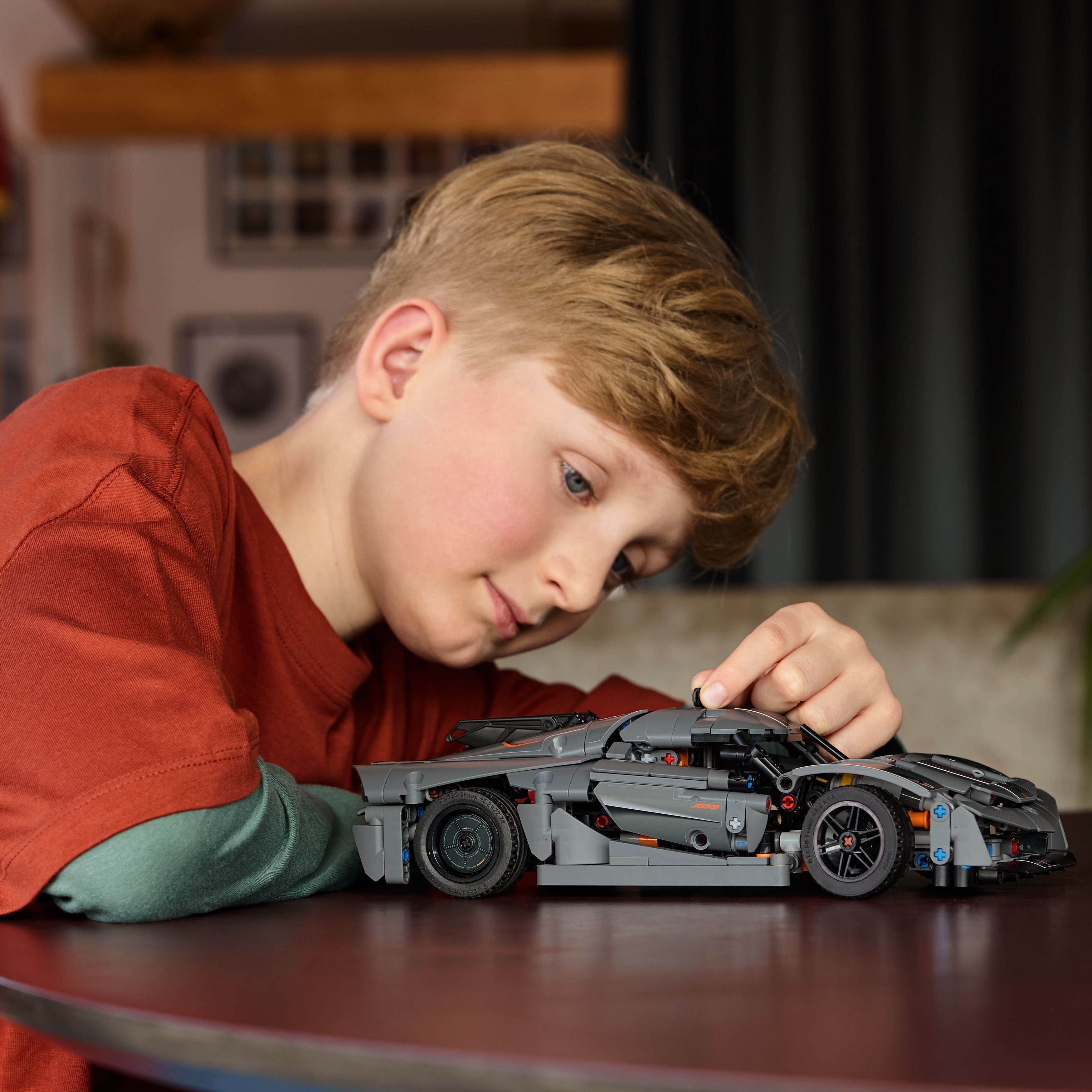 LEGO Конструктор Technic Koenigsegg Jesko Absolut - сірий гіперкар LEGO Конструктор Technic Koenigsegg Jesko Absolut - сірий гіперкар