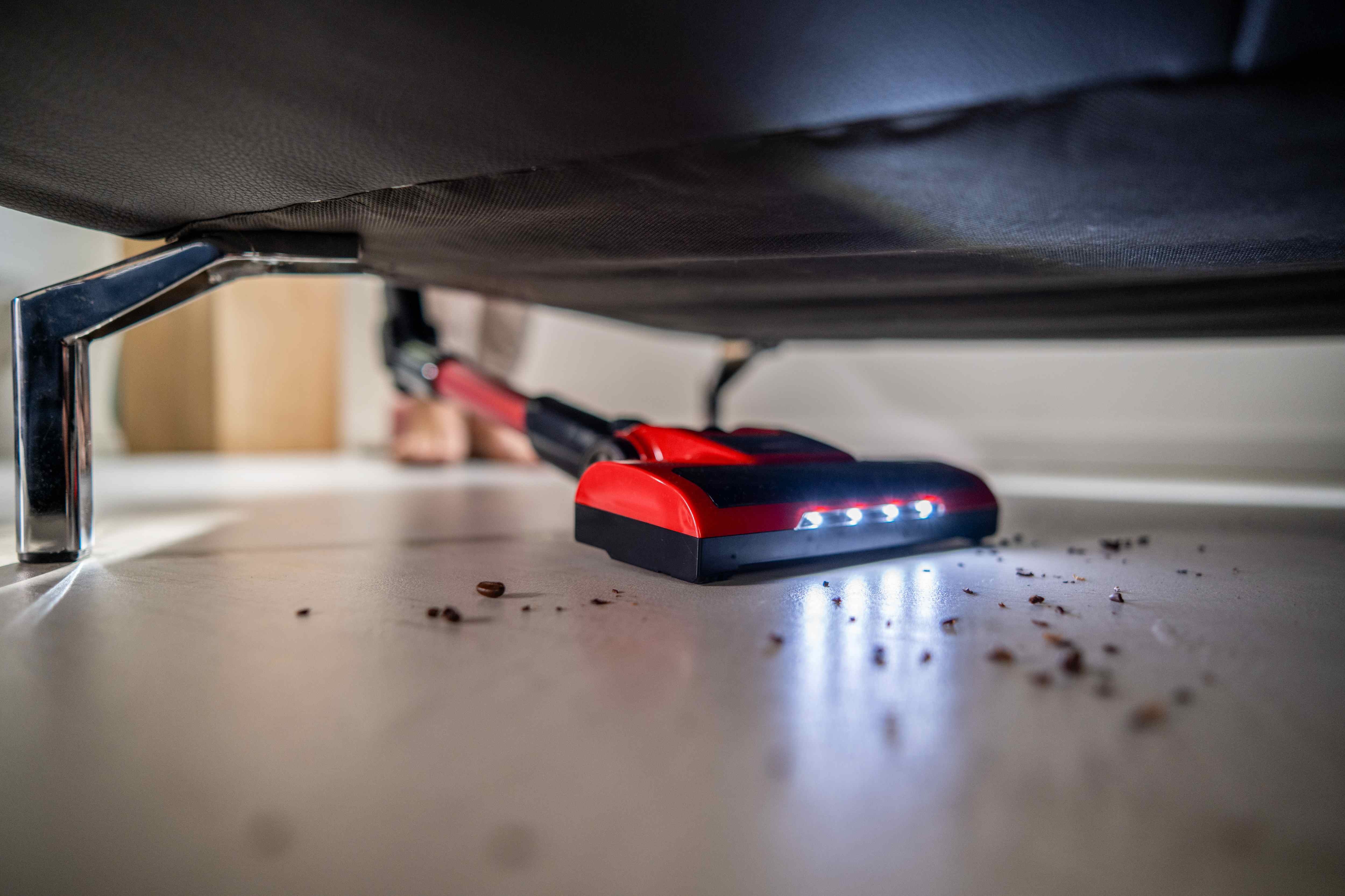 Einhell Пилосос акумуляторний TE-SV 18 Li-FLX - Solo 18В 120мбар контейнер 0.6л LED 1.05кг без АКБ та ЗП Einhell Пилосос акумуляторний TE-SV 18 Li-FLX - Solo 18В 120мбар контейнер 0.6л LED 1.05кг без АКБ та ЗП
