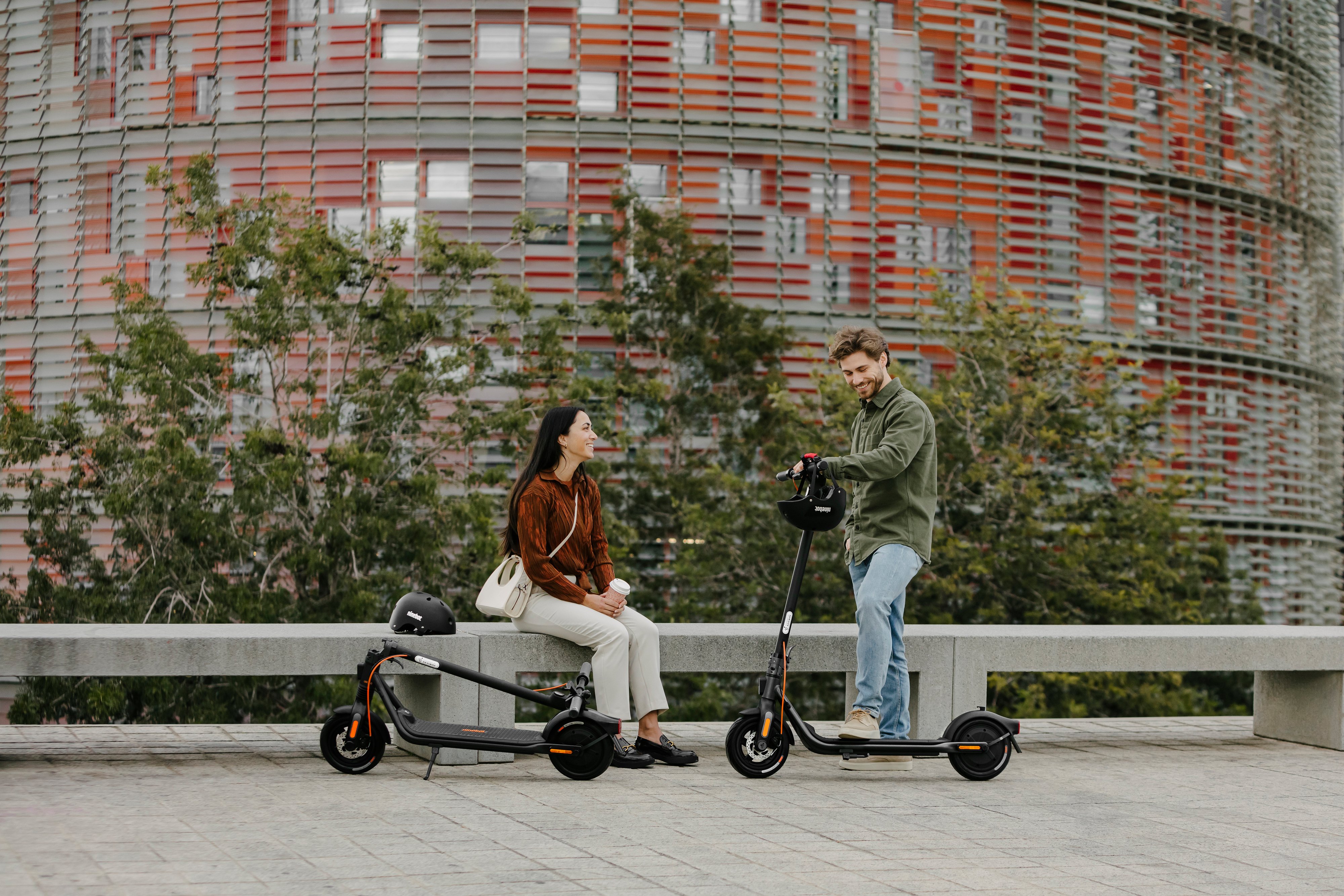 Segway Електросамокат F2 PRO E, чорний