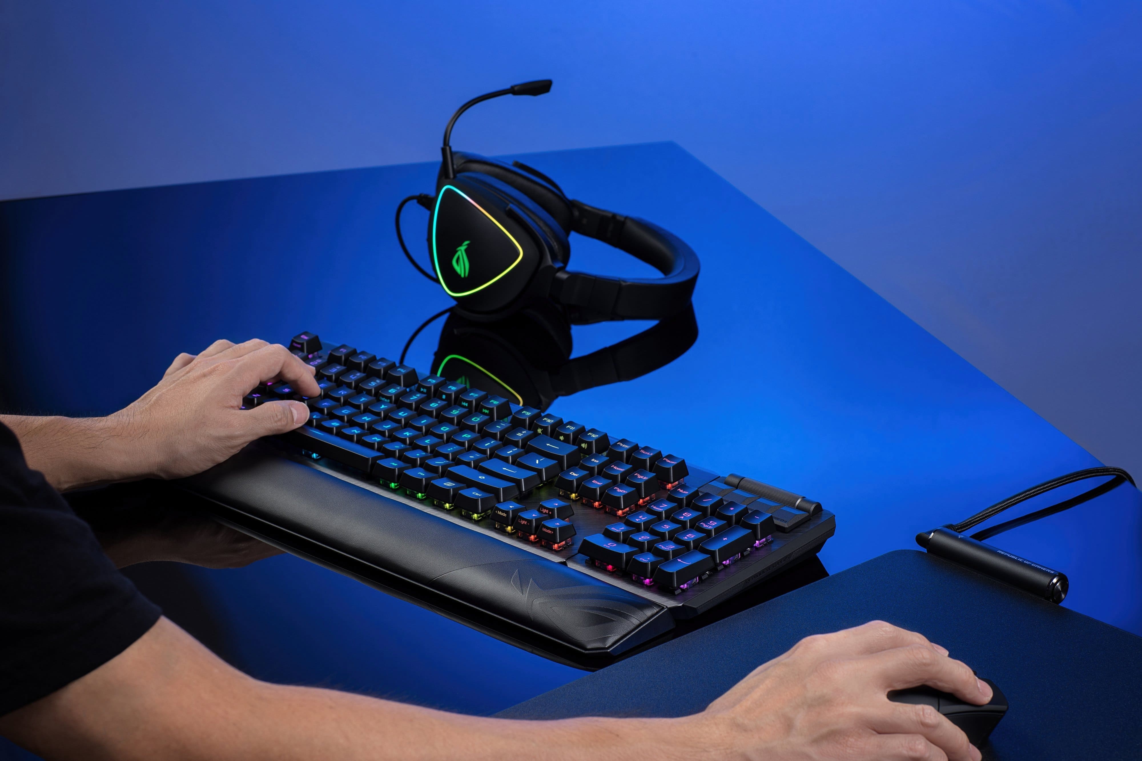 ASUS Клавіатура ROG CLAYMORE II RD RGB 108key USB/WL EN Black