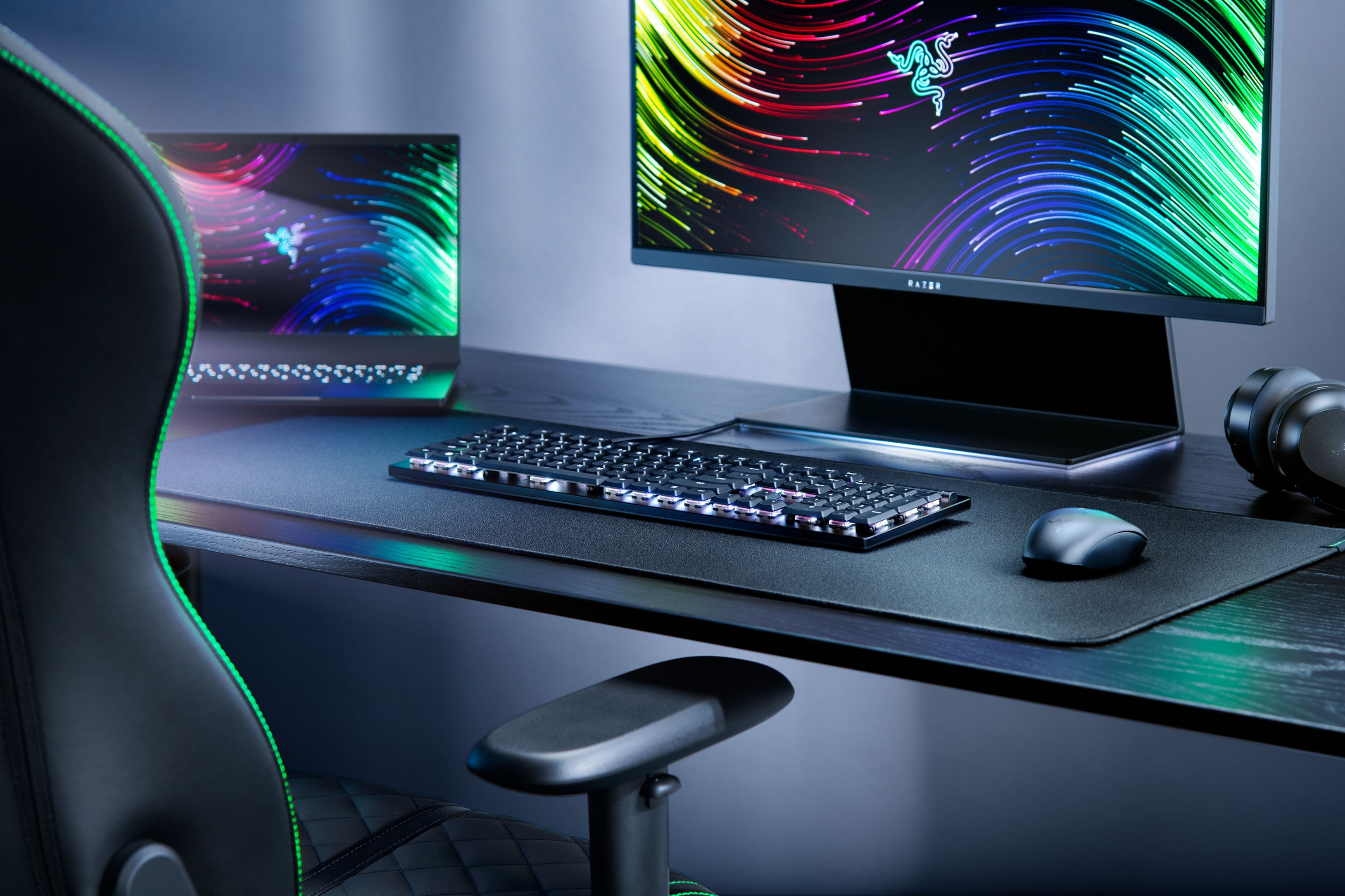 Razer Клавіатура механічна DeathStalker V2 105key, Red Switch, USB-A, EN/RU, RGB, чорний