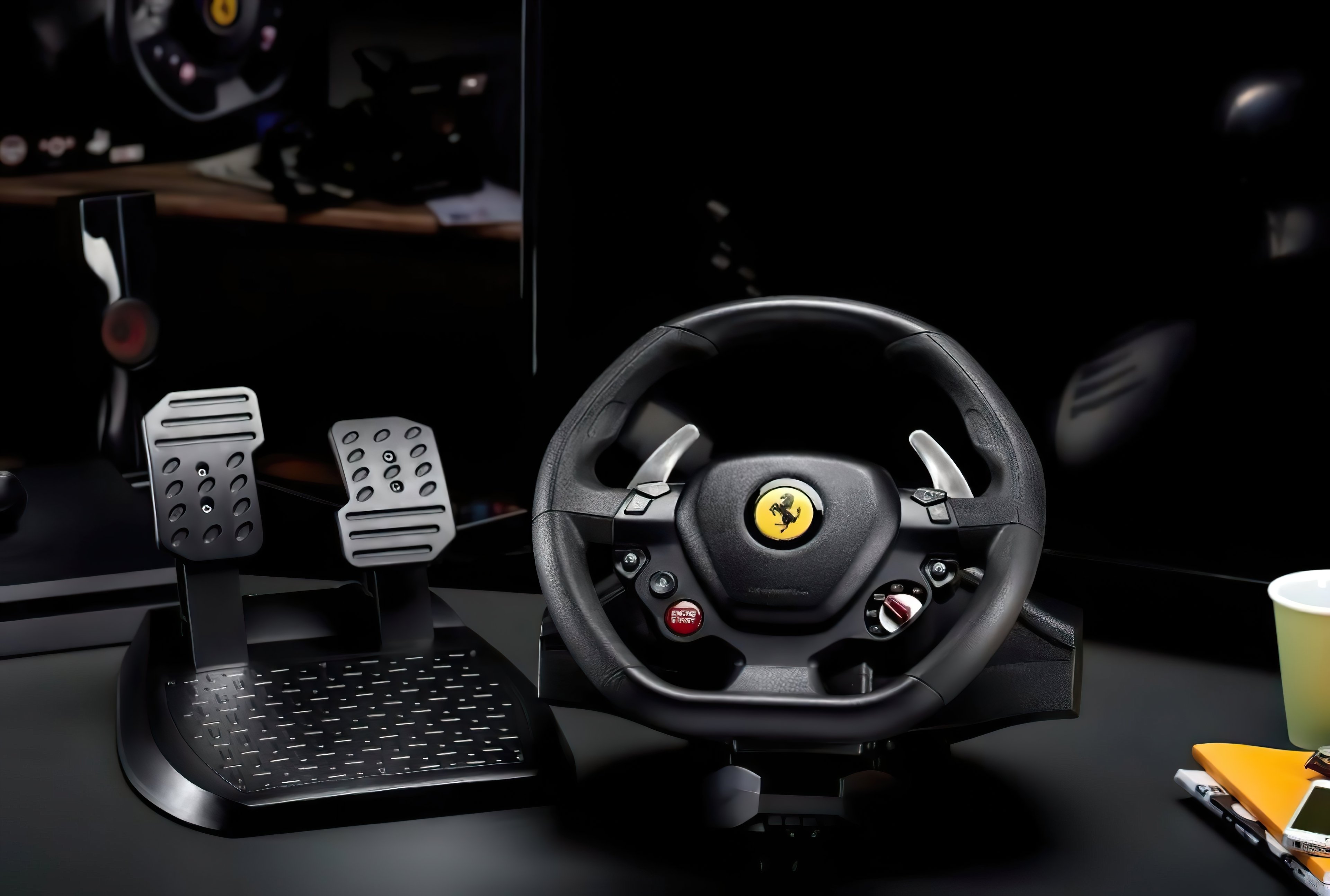 Thrustmaster Кермо та педалі для PC/PS4/PS5 T80 FERRARI 488 GTB EDITION Thrustmaster Кермо та педалі для PC/PS4/PS5 T80 FERRARI 488 GTB EDITION