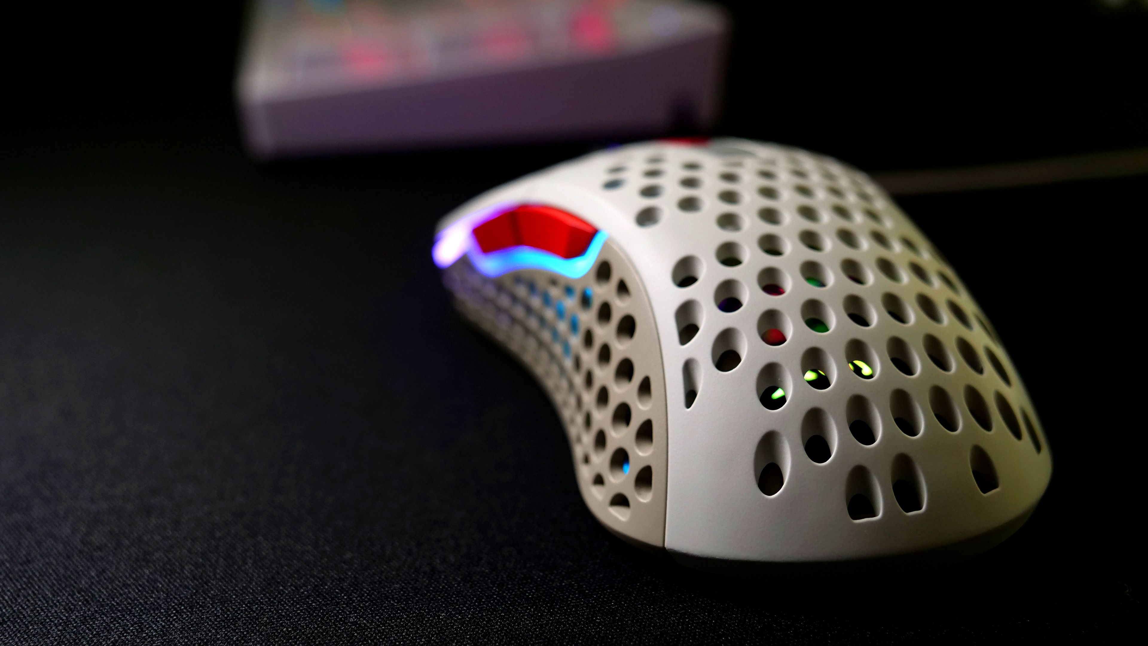 Cherry Xtrfy Миша ігрова M4 RGB USB Retro