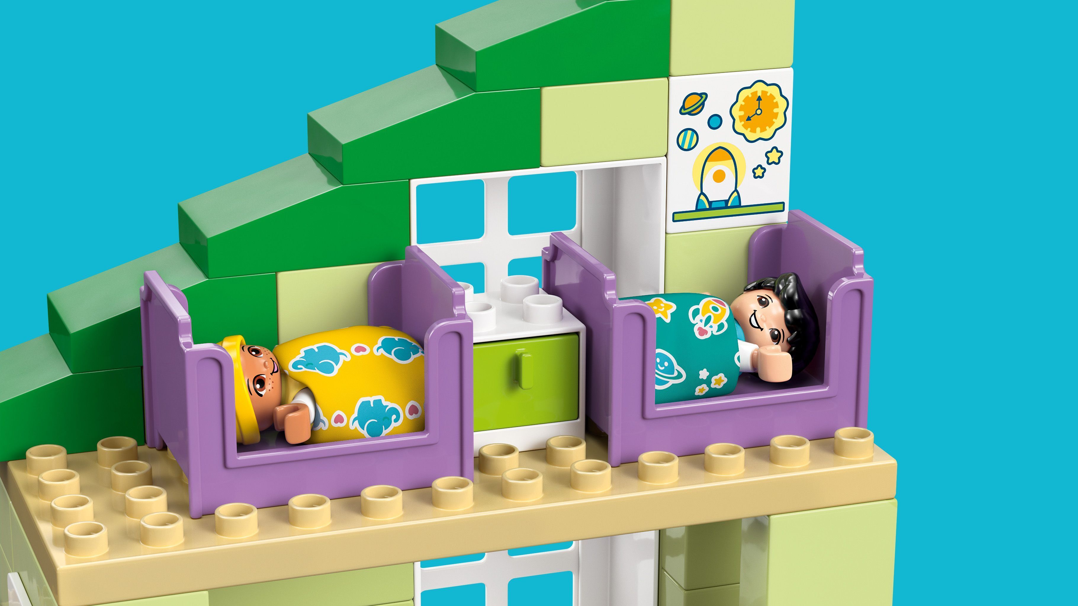 LEGO Конструктор LEGO DUPLO Town Сучасний родинний будинок із фігурками