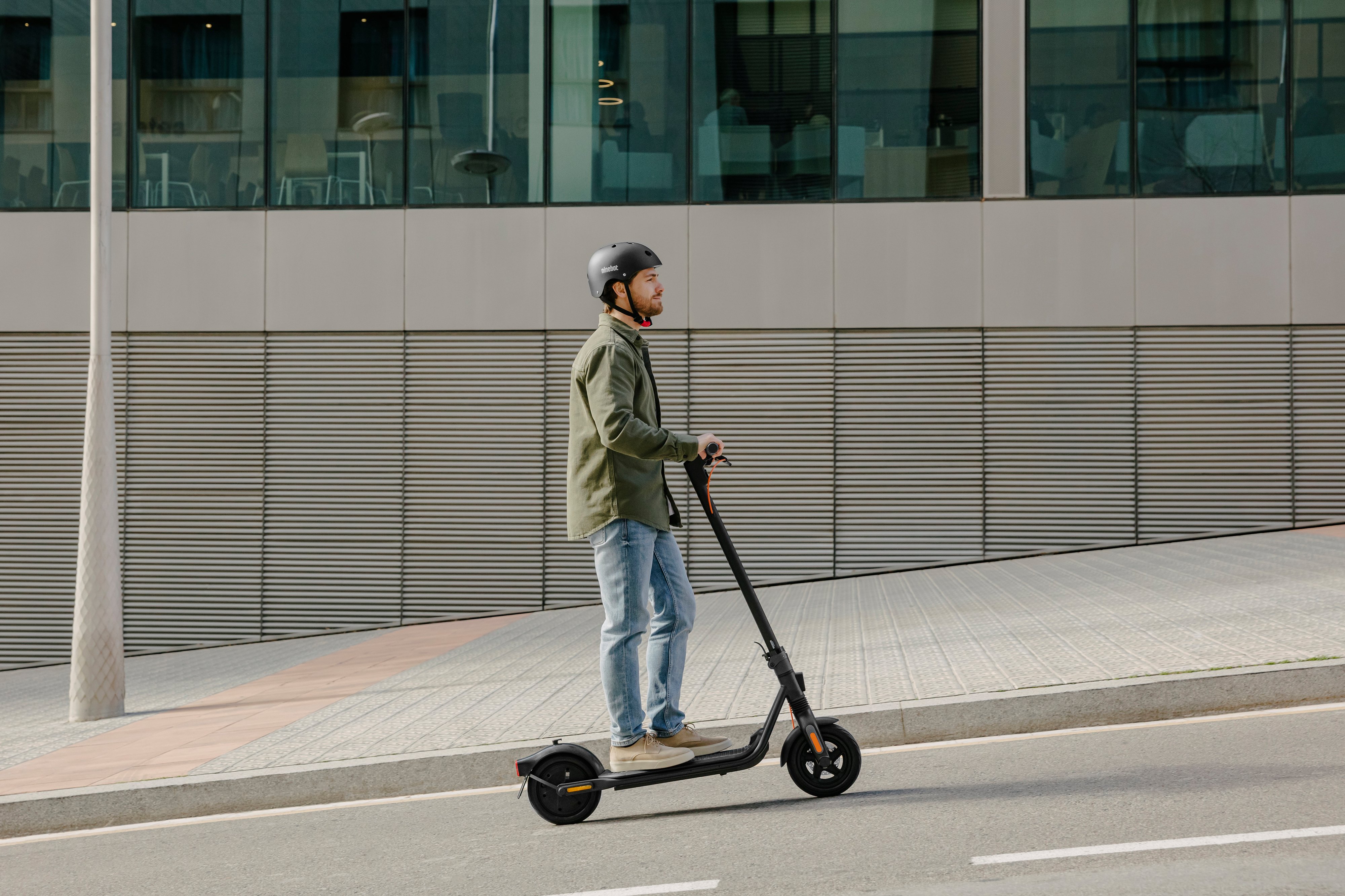 Segway Електросамокат F2 PRO E, чорний