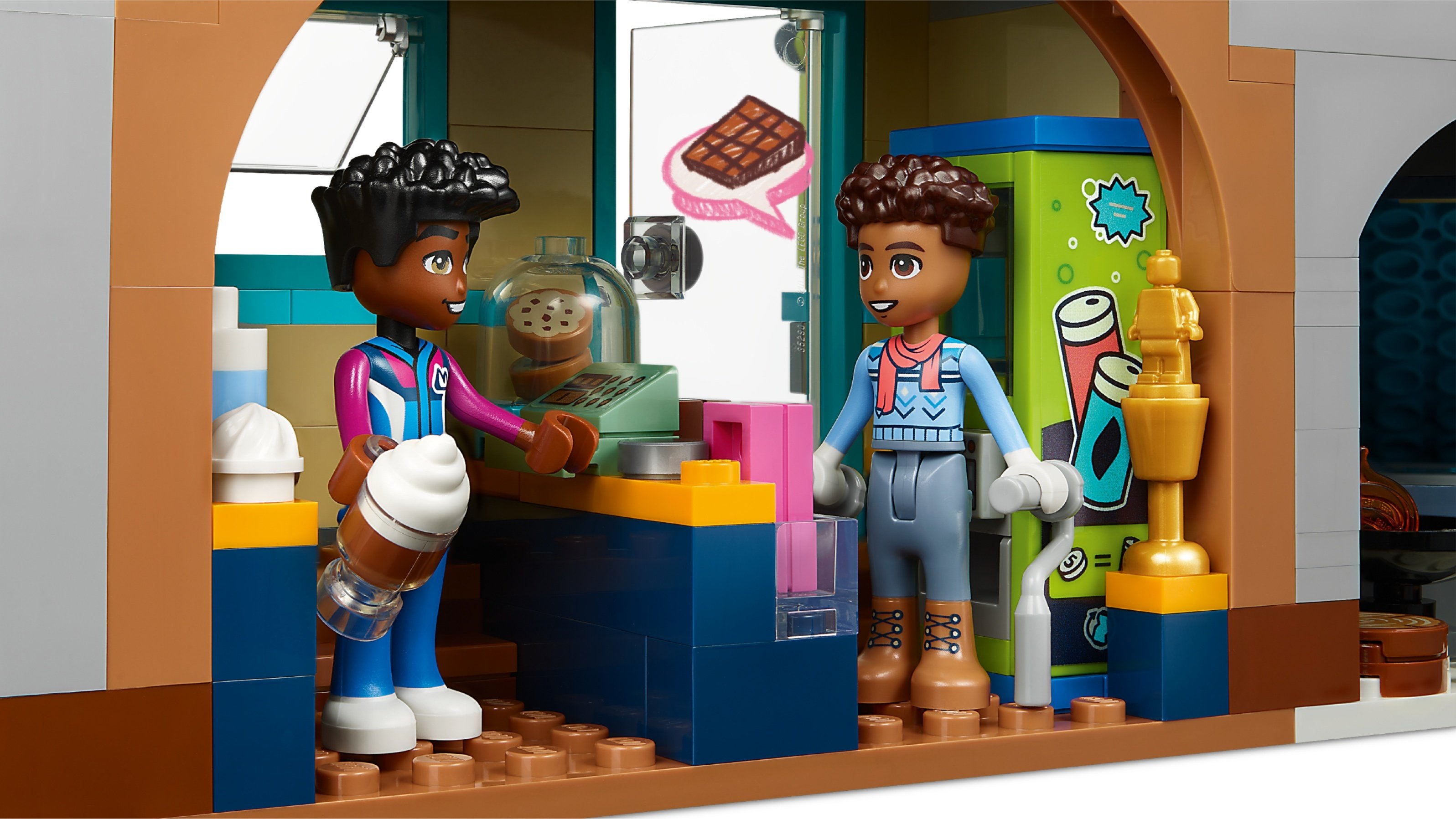 LEGO Конструктор Friends Святкова гірськолижна траса й кафе