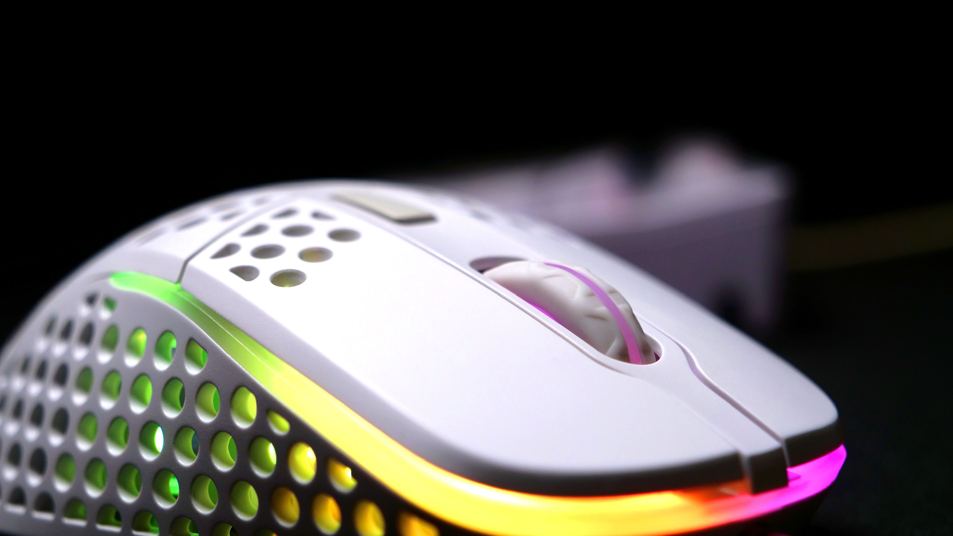 Cherry Xtrfy Миша ігрова M4 RGB USB White