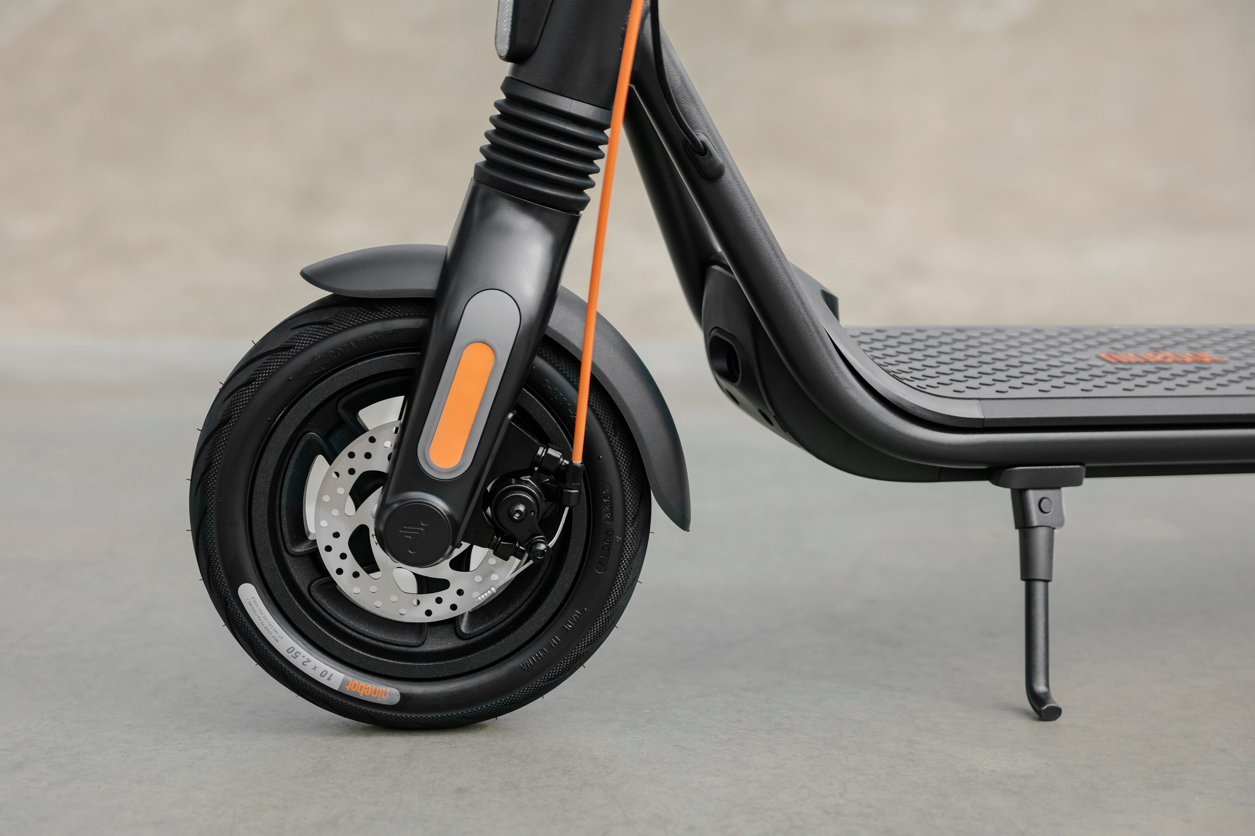Segway Електросамокат F2 PRO E, чорний