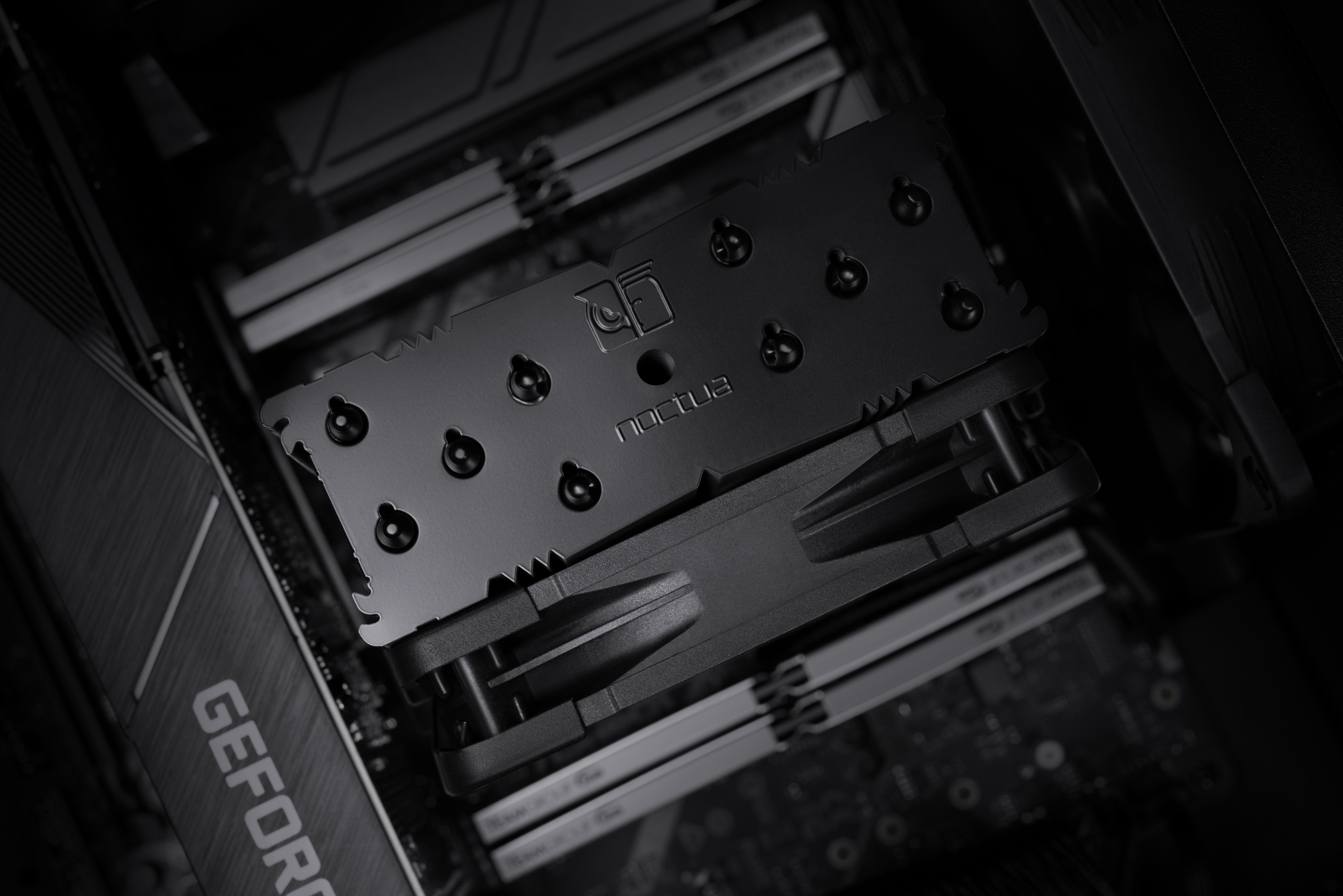 Кулер для процесора Noctua NH-U12S chromax.black, алюміній/мідь, 1x120 мм, для Intel 115x/1200/1700/2011/2066, AMD AMx/FMx, до 130 Вт