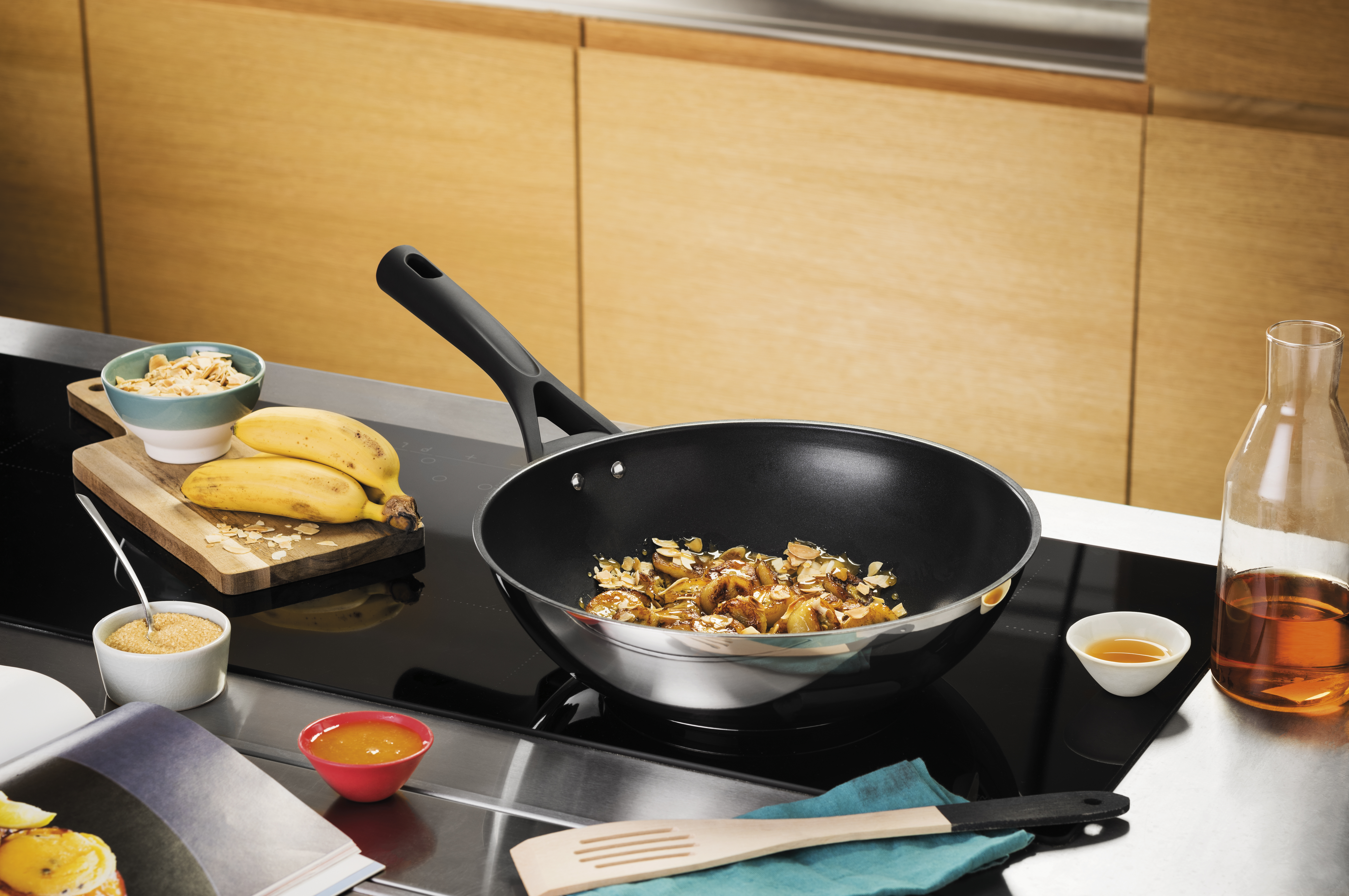 Сковорода WOK PYREX EXPERT Touch 28 см (6334092)