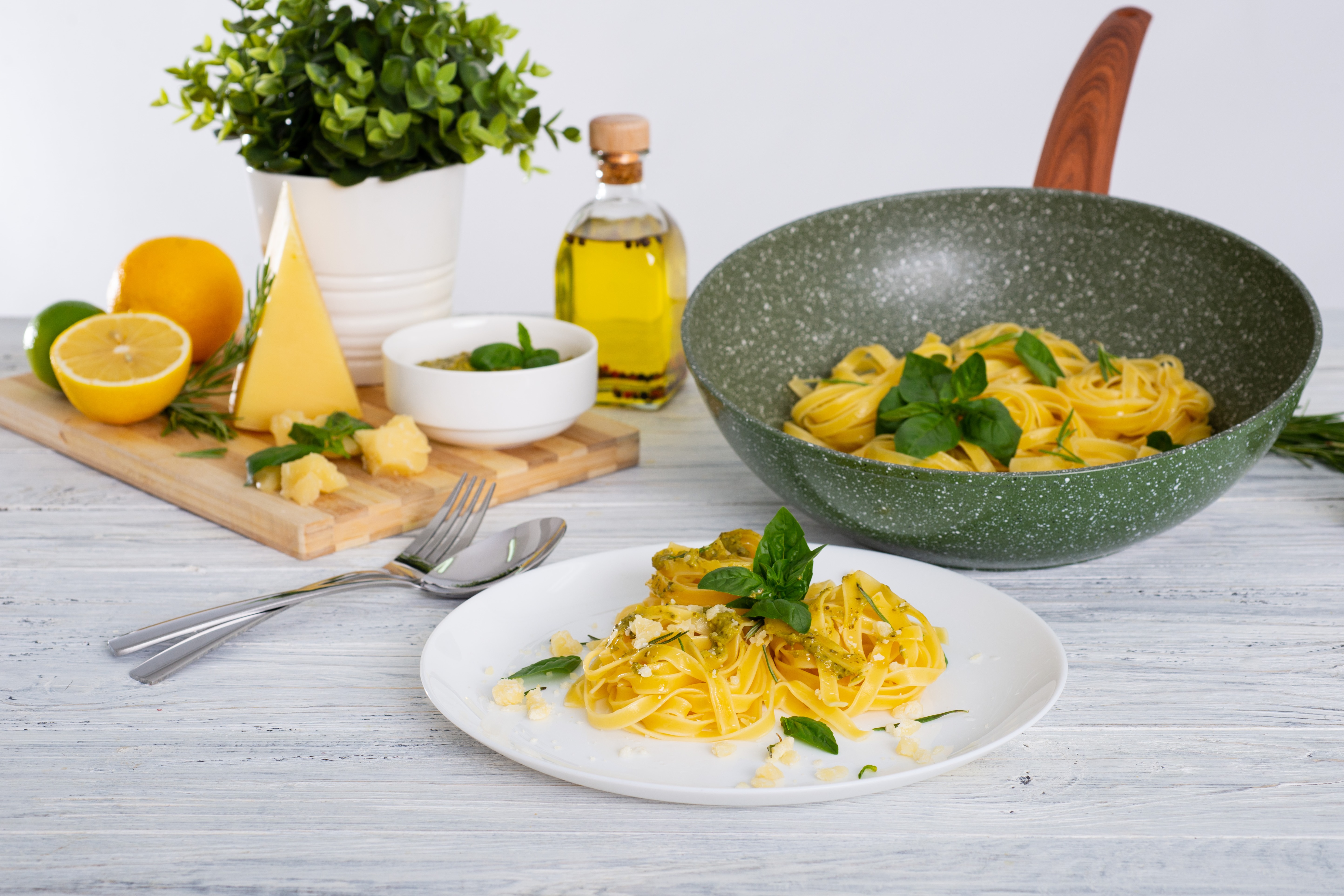 Сковорода RINGEL Pesto 24 см (6530391)