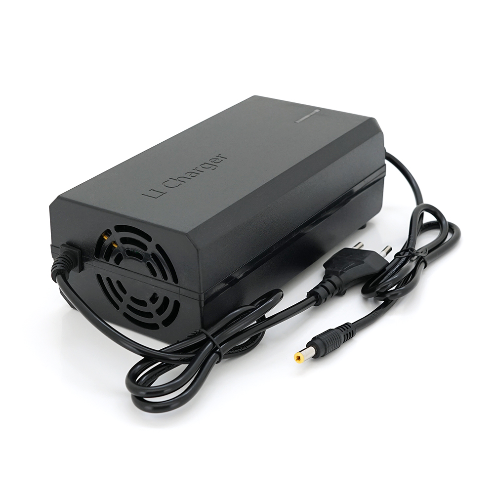 Зарядний пристрій Jinyi для акумуляторів LiFePo4 72V(87,6V),24S,5A,штекер 5.5*2.5,з індикацією,BOX (Y-29892)